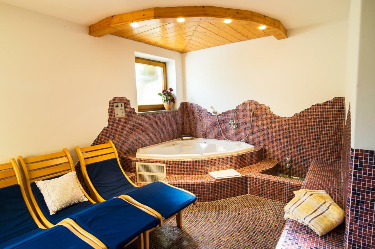 Villa Insam Selva di Val Gardena Bagian luar foto
